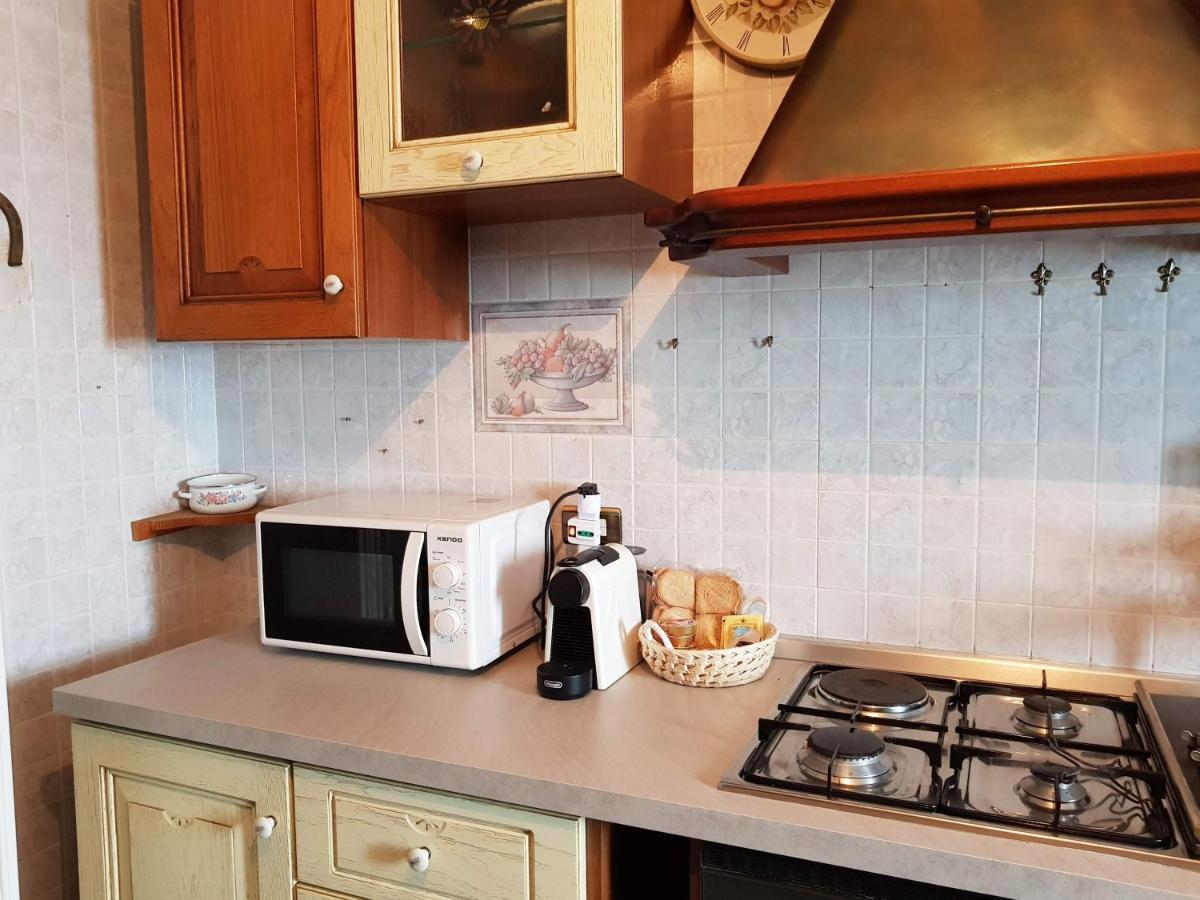 Il Tuppo - Al Centro In Cima Apartment Messina Luaran gambar